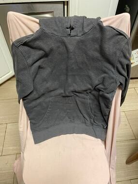 Gray And Black Quicksilver Pull-Over Hoodie Size Large